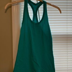 Lululemon tank